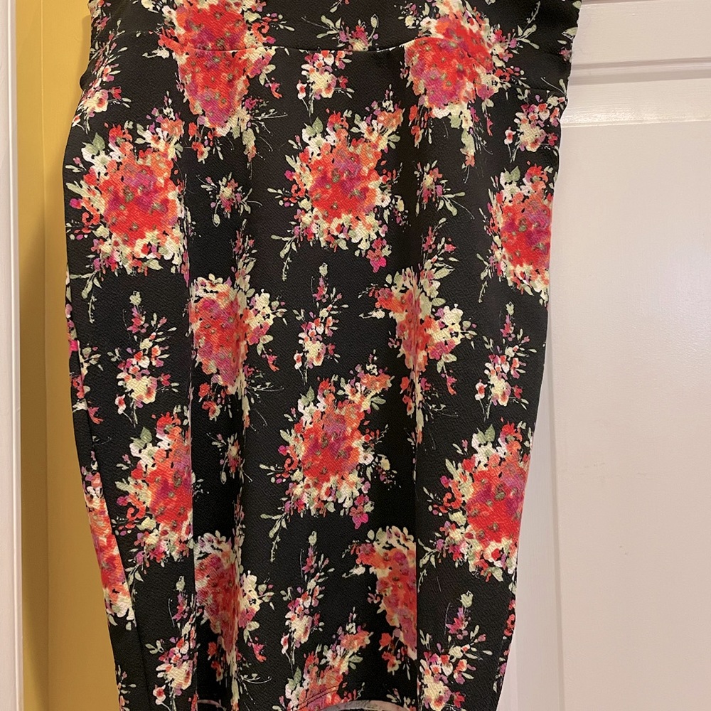 EUC LuLaRoe Cassie Pencil Skirt Sz XL